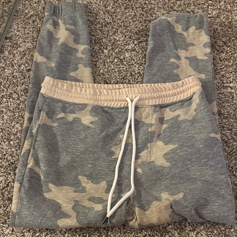 JACKSON Gray and Tan Camouflage Joggers